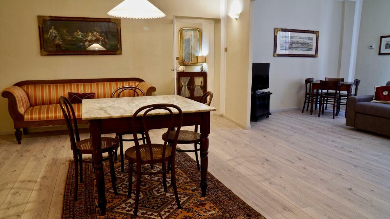 לוקה Palazzo Colombini Apartment מראה חיצוני תמונה