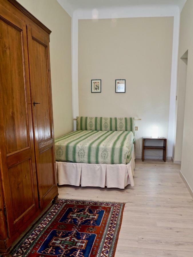 לוקה Palazzo Colombini Apartment מראה חיצוני תמונה